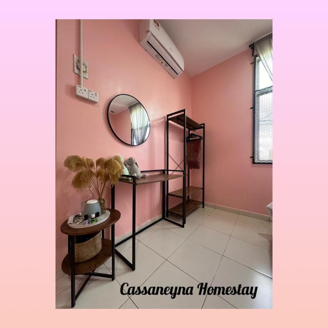 Cassaneyna Homestay Kuantan Exterior foto