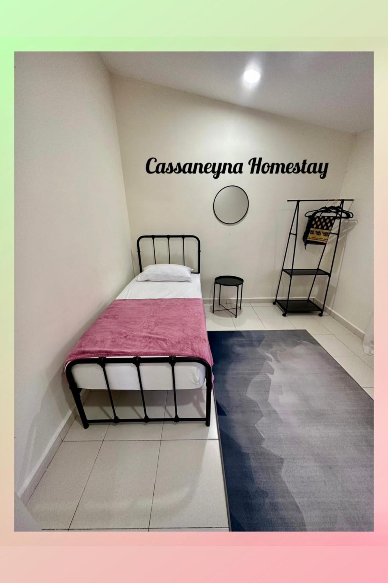 Cassaneyna Homestay Kuantan Exterior foto